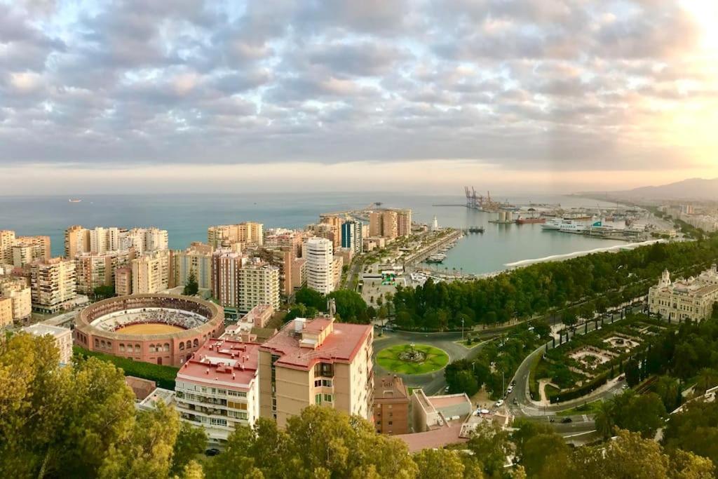 Apartamentos J&K Torremolinos Exteriör bild