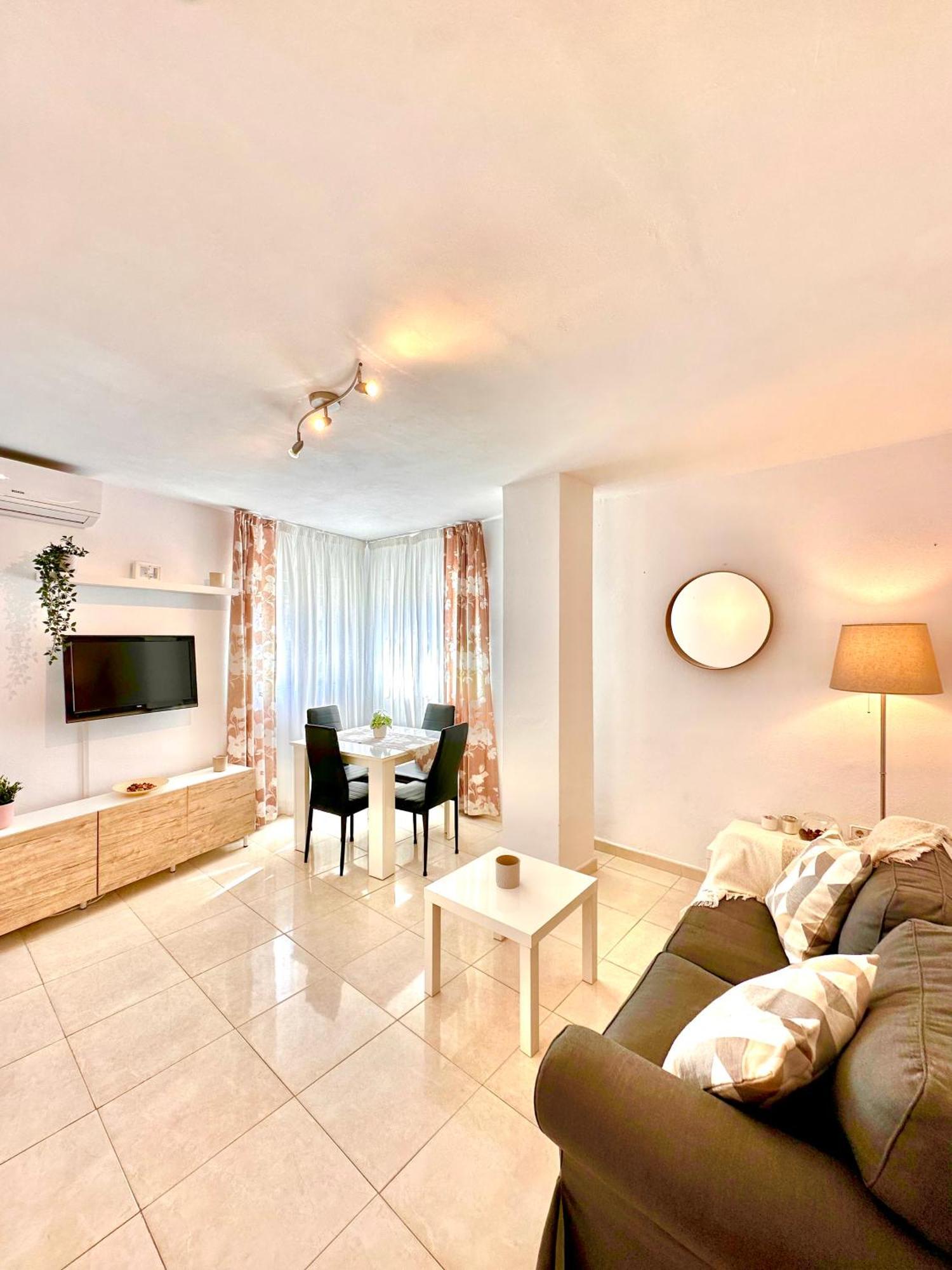 Apartamentos J&K Torremolinos Exteriör bild