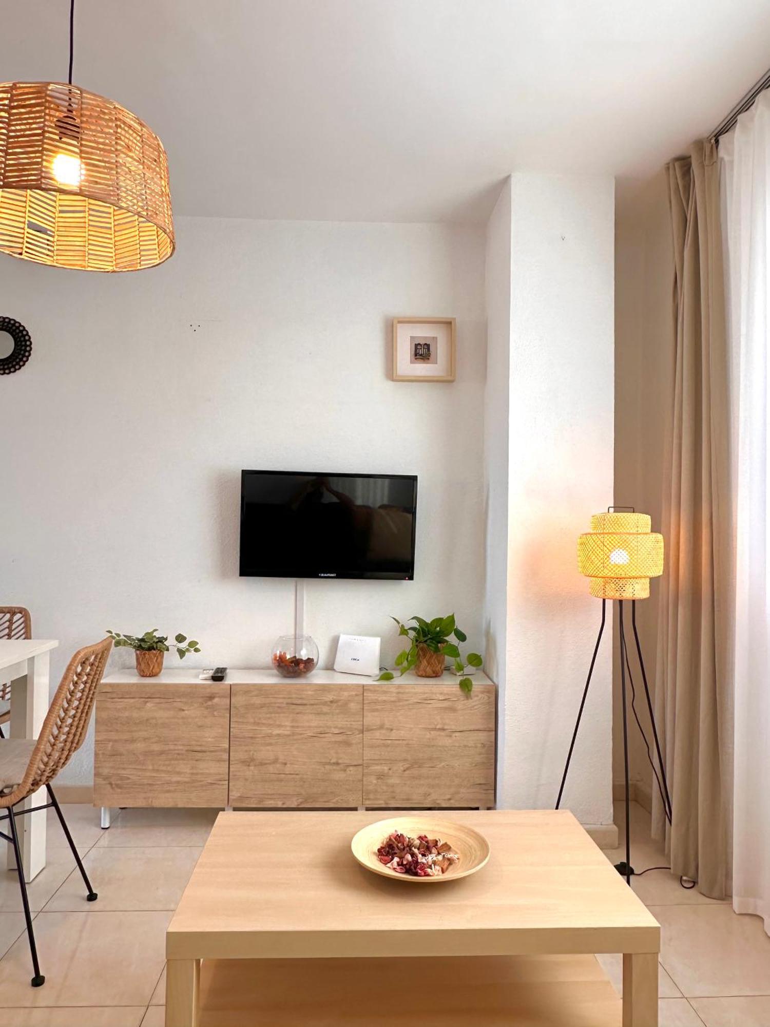 Apartamentos J&K Torremolinos Exteriör bild
