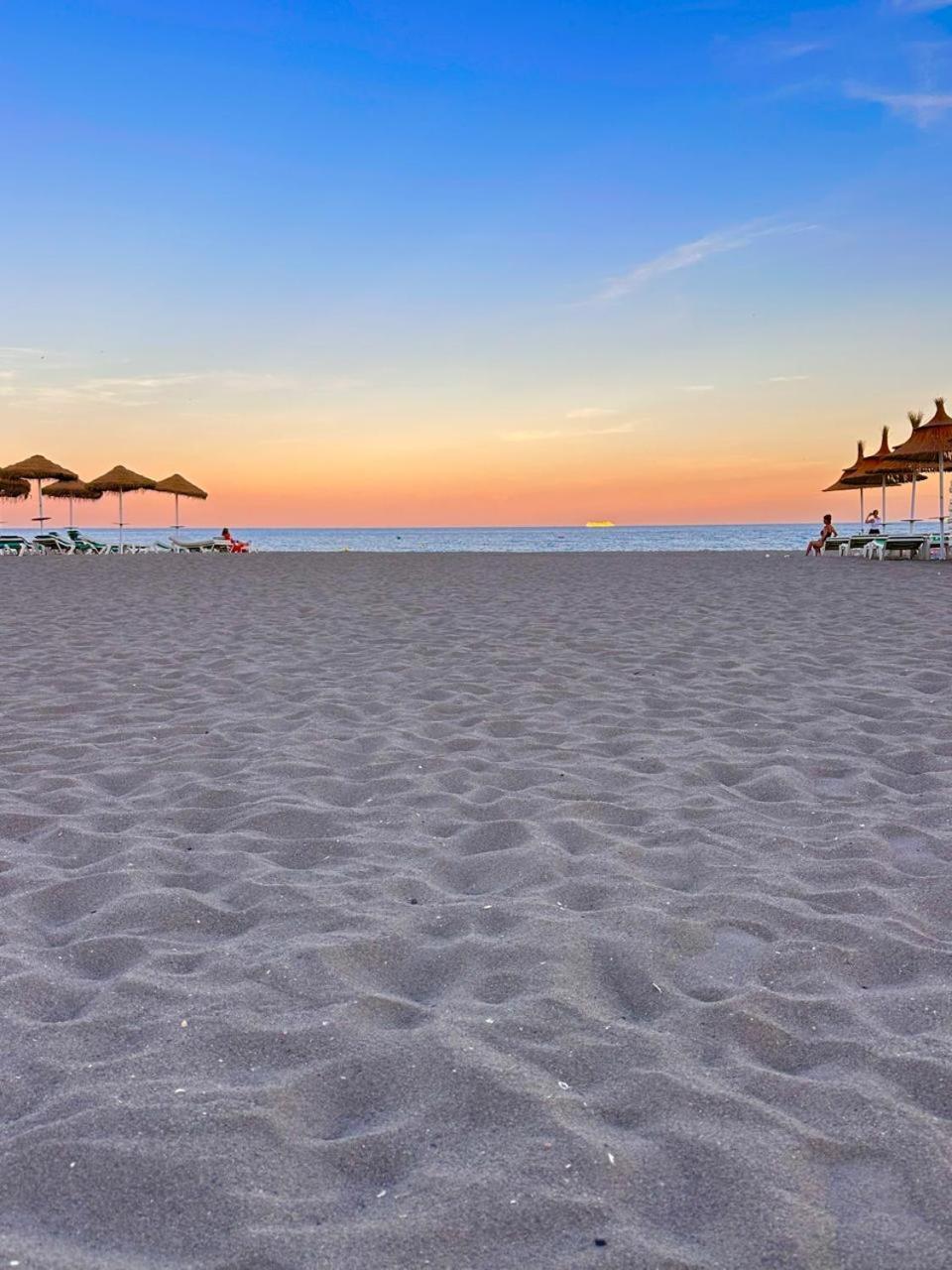 Apartamentos J&K Torremolinos Exteriör bild