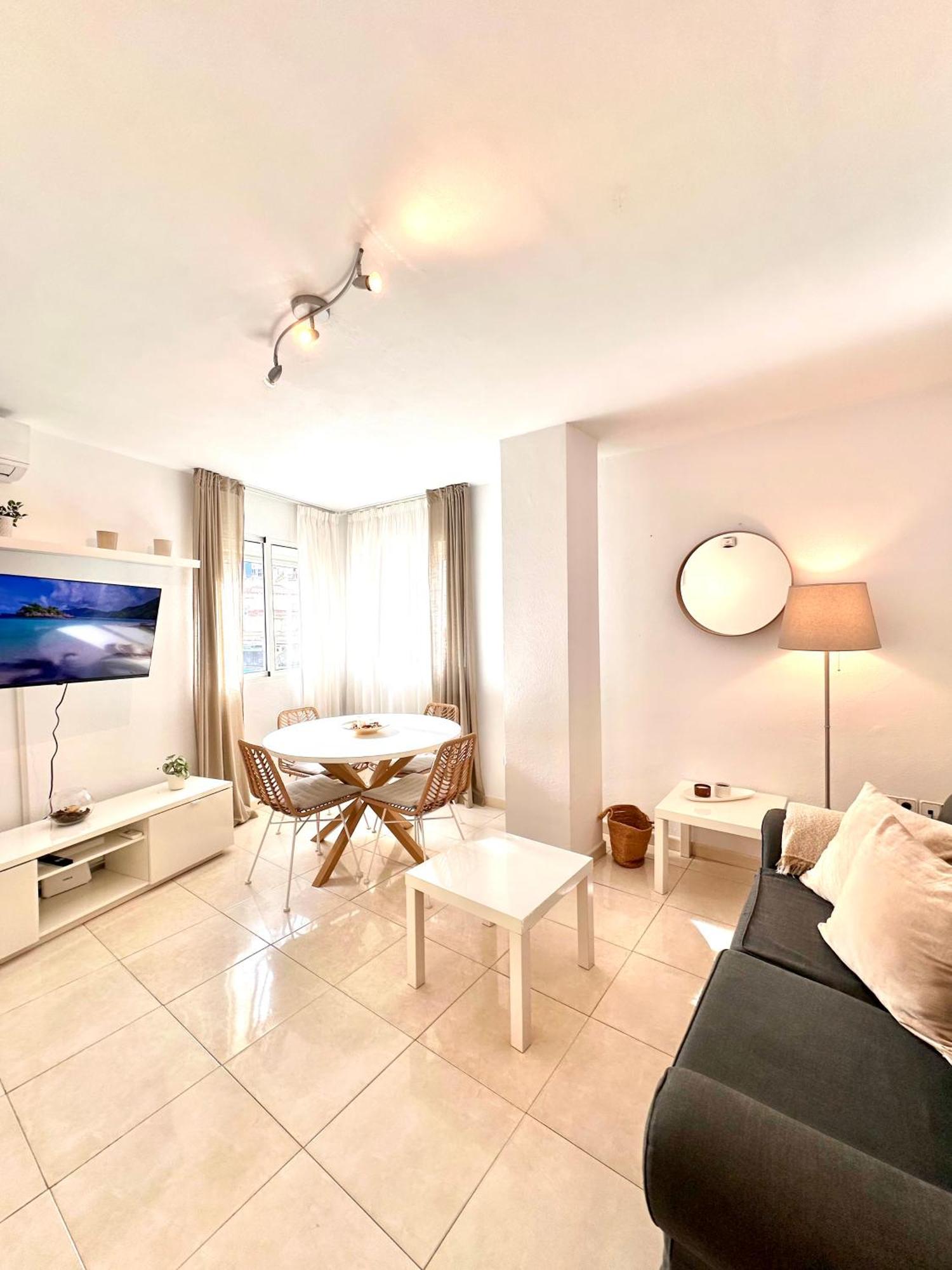 Apartamentos J&K Torremolinos Exteriör bild