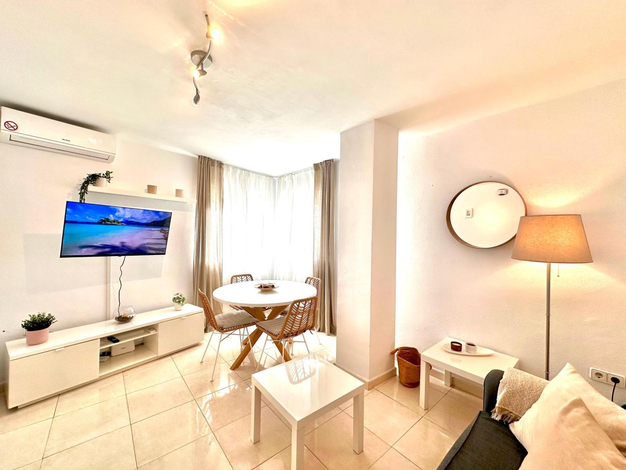 Apartamentos J&K Torremolinos Exteriör bild