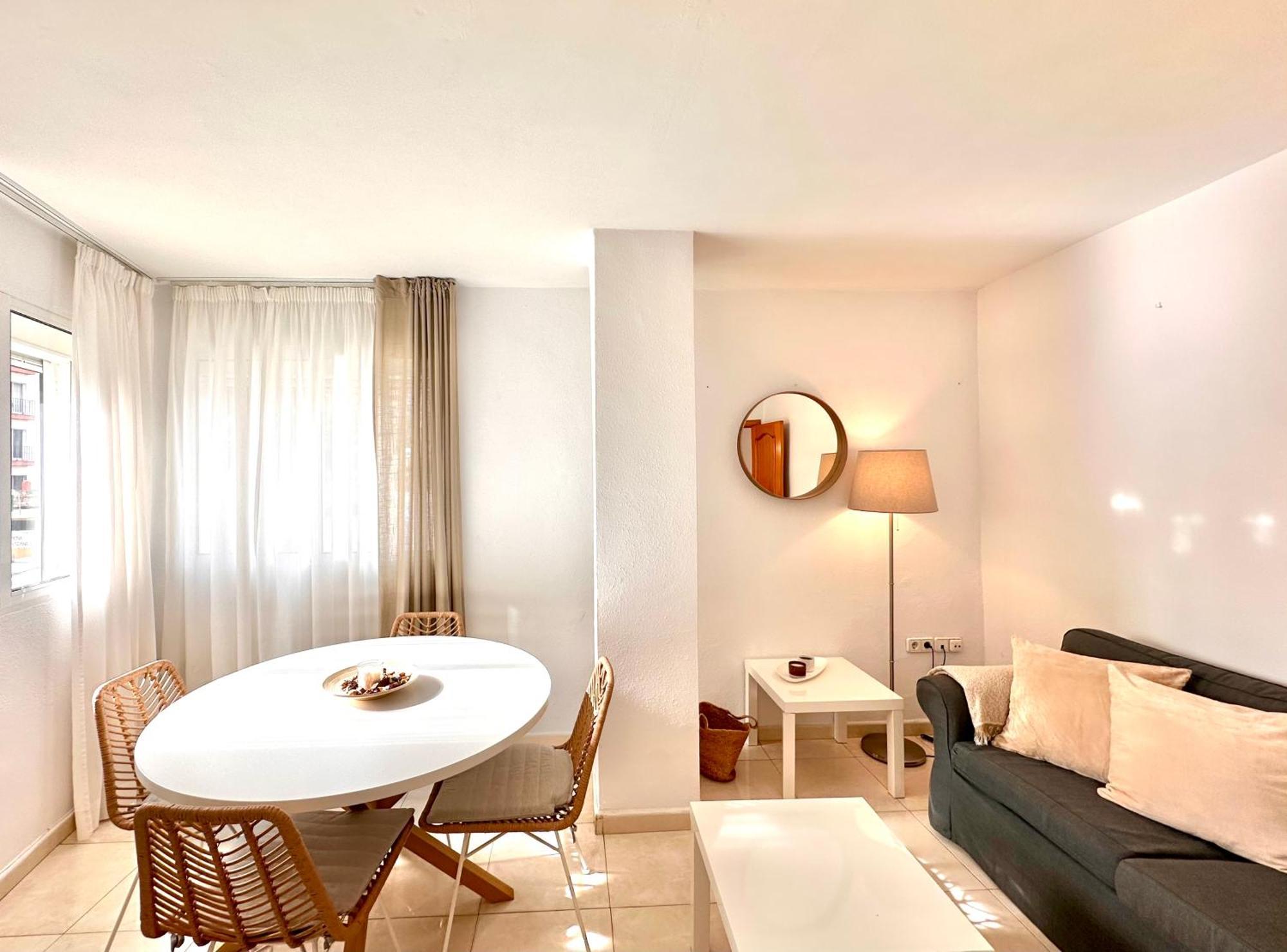 Apartamentos J&K Torremolinos Exteriör bild