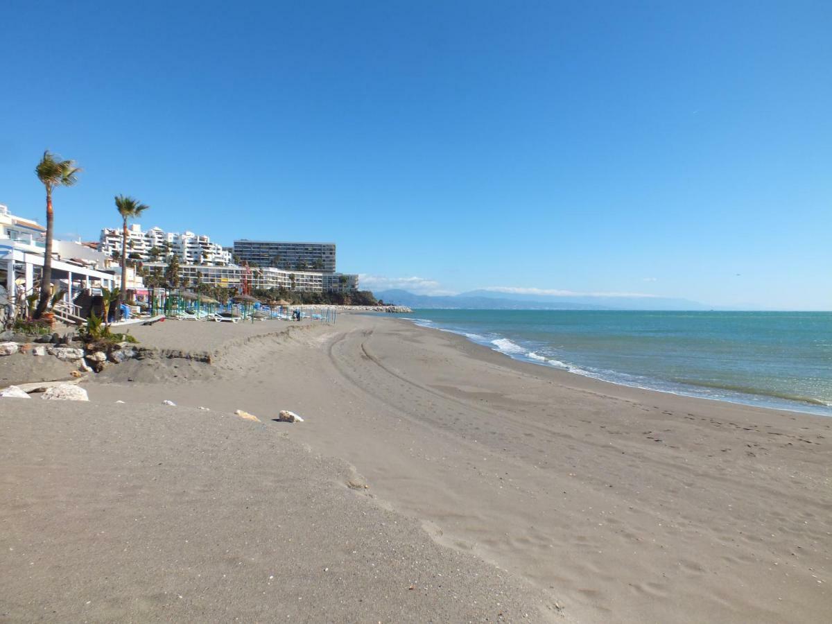 Apartamentos J&K Torremolinos Exteriör bild